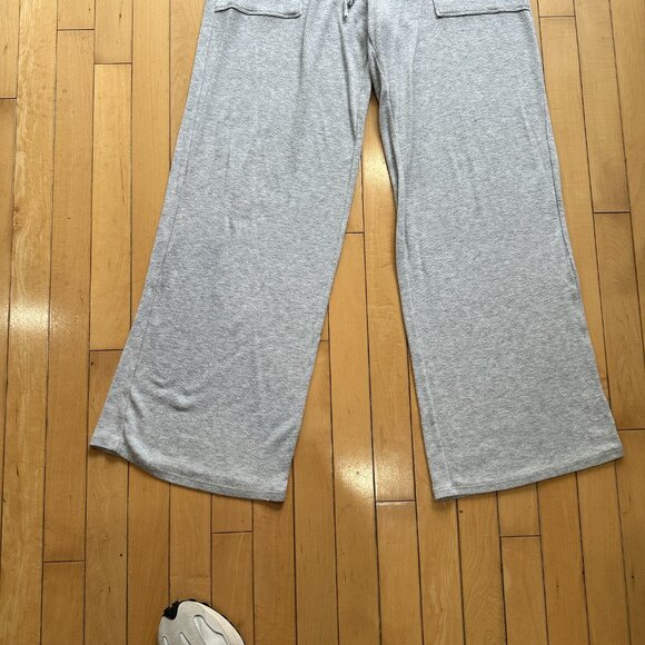 STARS ABOVE Super Soft Wide Leg Drawstring Sweatpants Size Small Grey w pockets - Picture 12 of 15